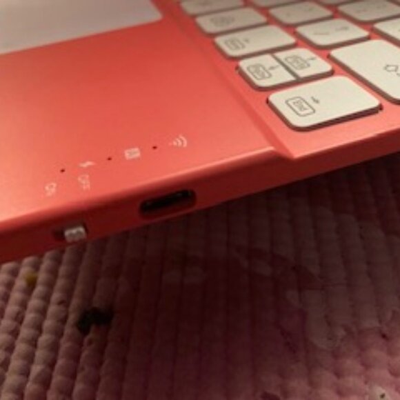 💖 Clickin’ Cute: Pink Glow-Up Keyboard w/ Touchpad Magic! 💻✨ - Picture 3 of 4